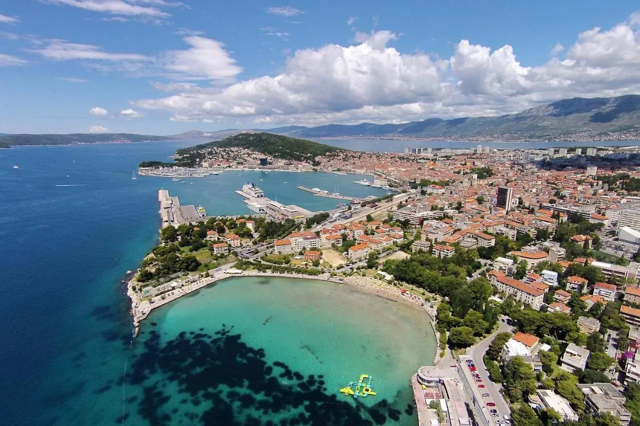 Apartments With Wifi Split - 21345 Croatia